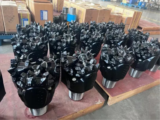 คุณภาพ  Steel Tooth Tricone Bit/Mill Tooth Tricone Rock Bit for oil，gas, water well drilling โรงงาน